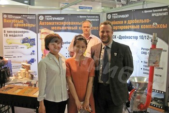 Выставка полностью оправдывает статус международного проекта. На фоне преобладающей численности предложений дробильно–помольной техники иностранных участников выставки, высокое качество оборудования завода «ТЕХПРИБОР» заслуживает внимания и у посетителей из стран Восточной Азии. В процессе работы выставки неоднократно были проведены переговоры о поставке дробильно-сортировочного и помольного оборудования, производства завода «ТЕХПРИБОР», в Китай, Корею и др.