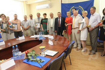 Ежегодная церемония награждения лауреатов регионального этапа конкурса в области предпринимательской деятельности «Золотой меркурий» состоялась 20 мая 2013 года в Тульской торгово-промышленной палате. «Золотой меркурий» единственный в России, официально зарегистрированный конкурс, целью которого является содействие развитию предпринимательства в России, обеспечение возможности предприятиям представить лучшие образцы продукции и услуг. По итогам 2012 года претендентов на победу было 29, выбрали 14 самых лучших, в число которых вошел и завод «ТЕХПРИБОР» (ООО «Дезинтегратор»).
